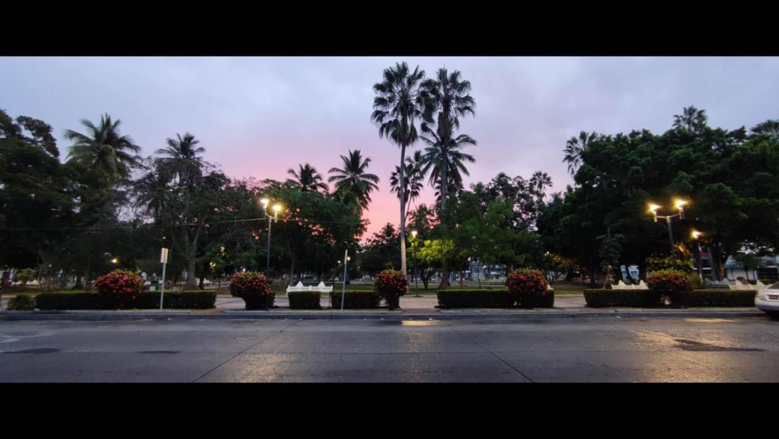 Hotel Juarez 70 โคลิมา ภายนอก รูปภาพ